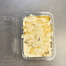 Cream and Honey Areeka